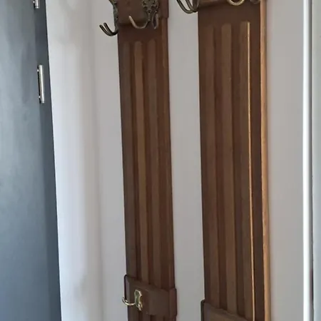 Kapitanski Mostek Nad Oplywem Motlawy *